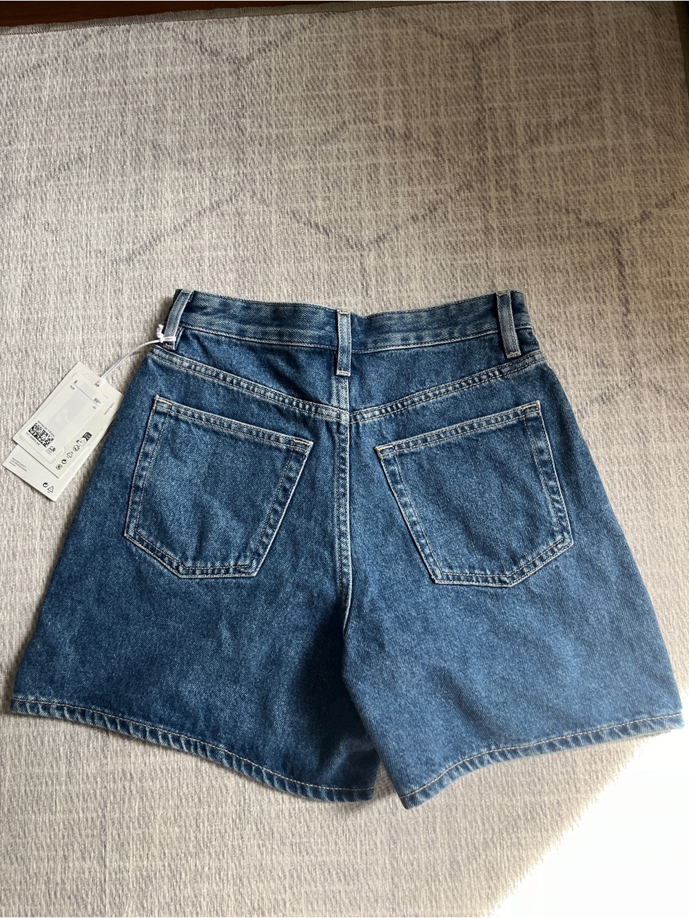 COS Denim High-Rise Jean Shorts in Medium Blue - Picture 2 of 3